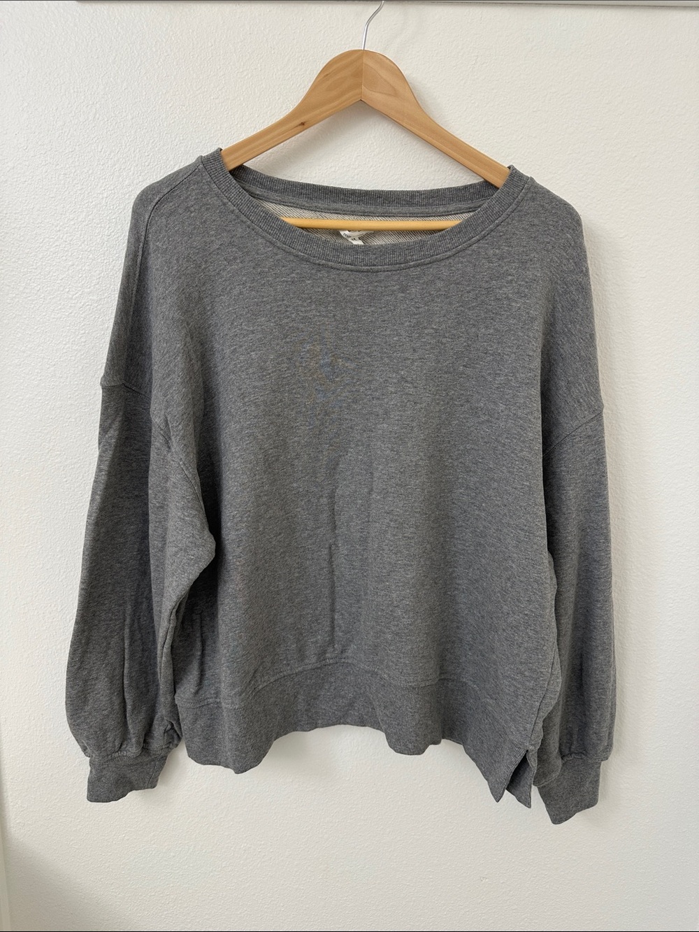 Maurices Sz Large Heather Gray Crew Neck Sweatshirt, 100% Cotton, Like New